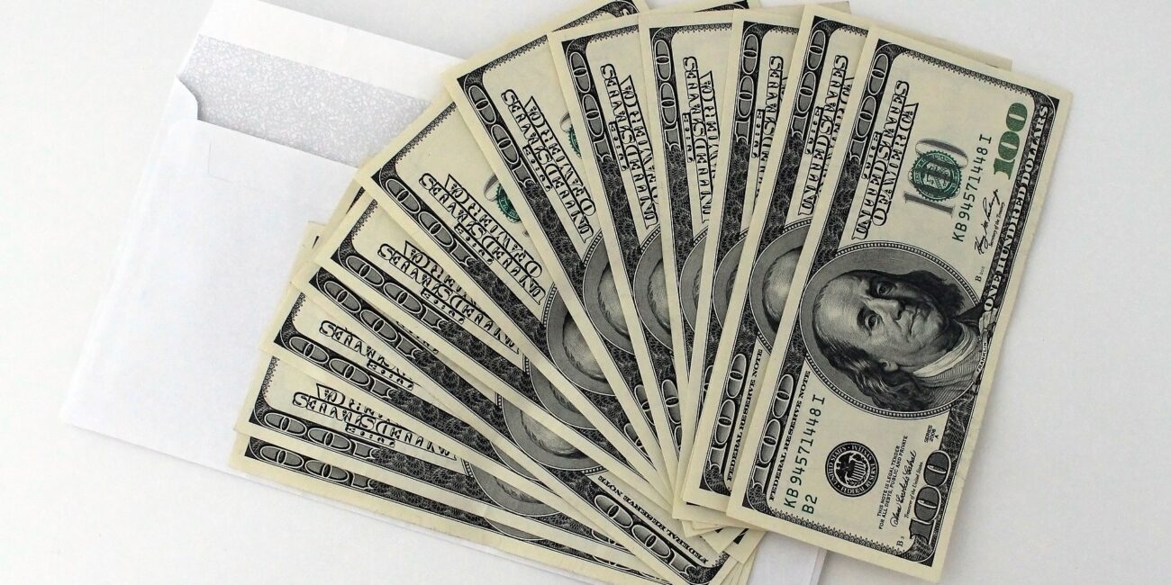 dollars-g564518e5b_1920